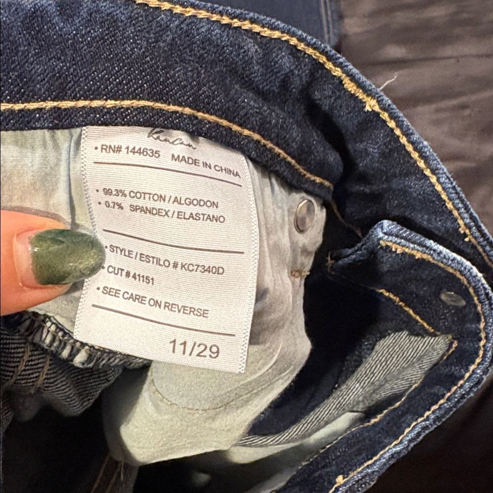 NWOT KanCan Dark Blue Straight Leg Jeans - Picture 4 of 4